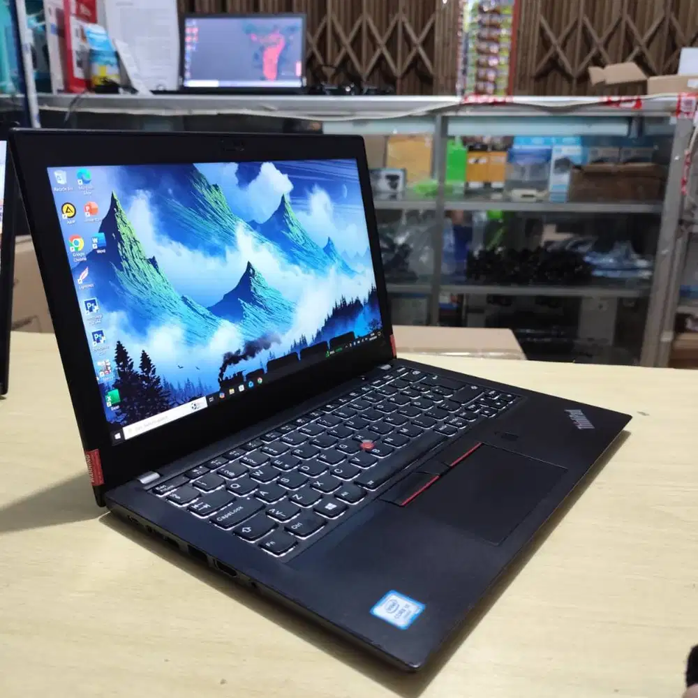 Laptop Lenovo Thinkpad X280 Touchscreen Intel Core i5 8th 8/256 Mulus