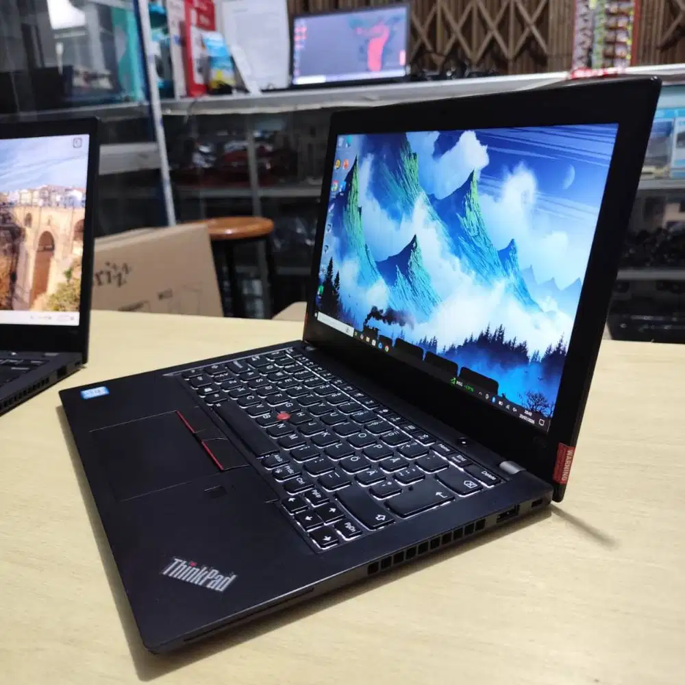 Laptop Lenovo Thinkpad X280 Touchscreen Intel Core i5 8th 8/256 Mulus
