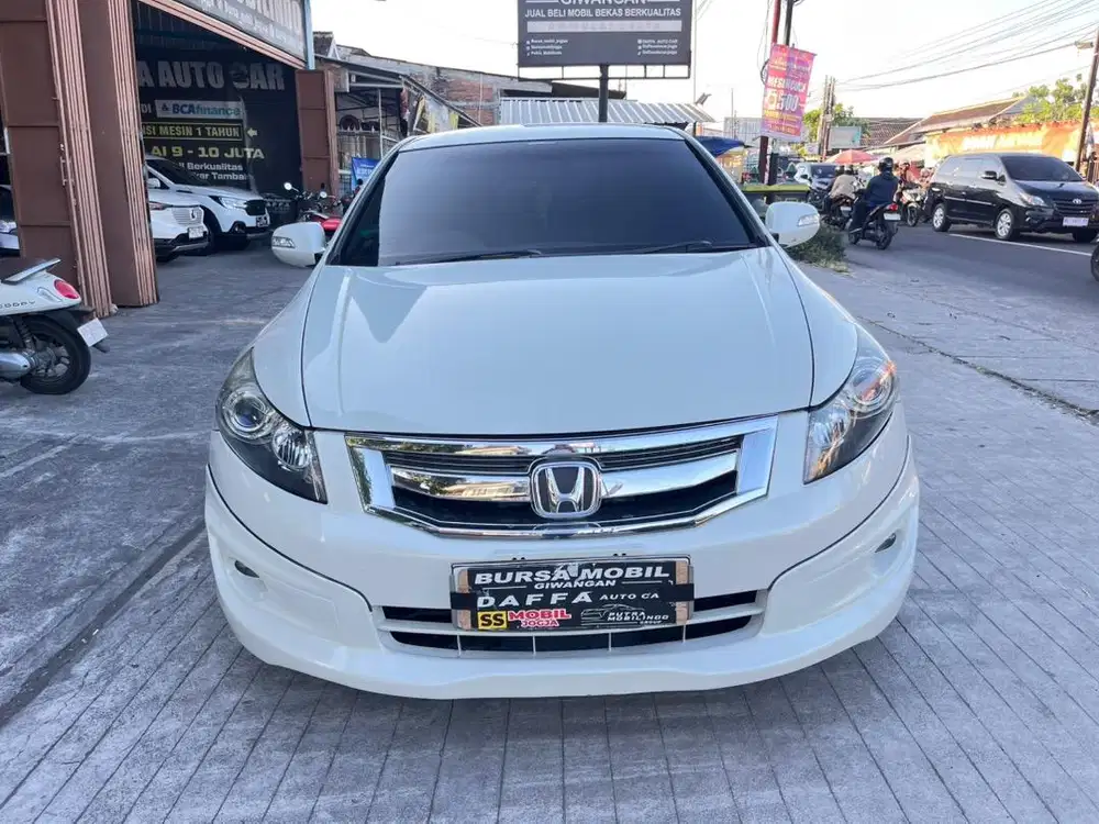 HONDA ACCORD VTIL 2009 Matic Putih