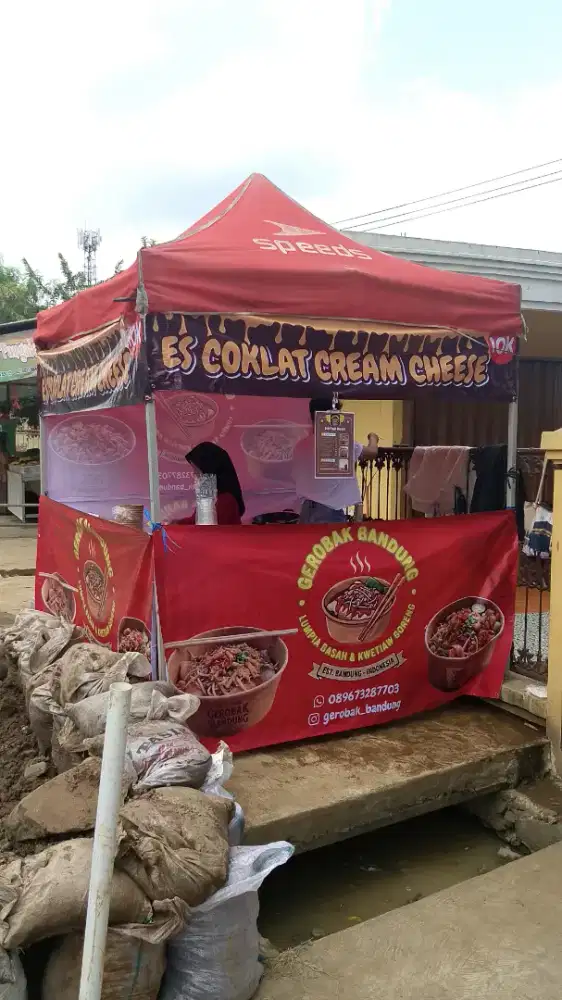 Lowongan kerja jaga stand lumpia basah