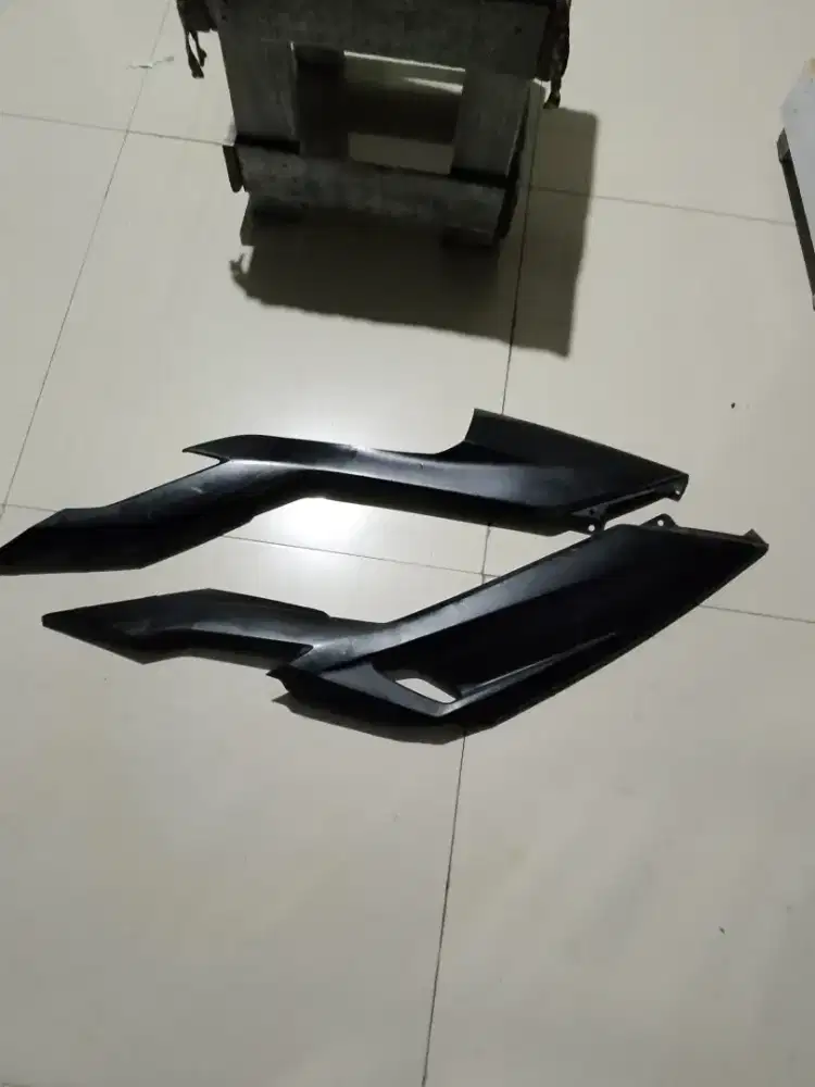 Dek bawah vario LED new sepasang kanan kiri original