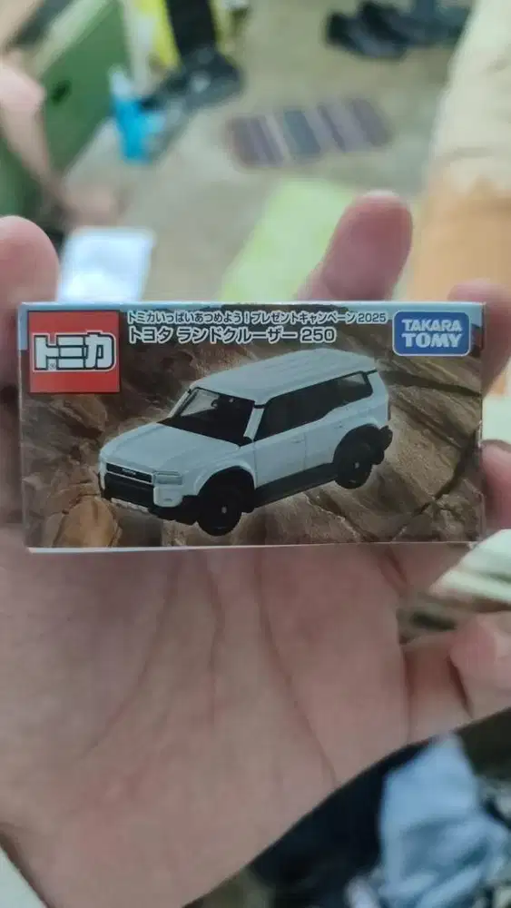 Tomica Toyota Land Cruiser 250