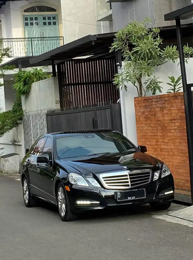 MERCEDES-BENZ E250 AVG TURBO KM 60RB