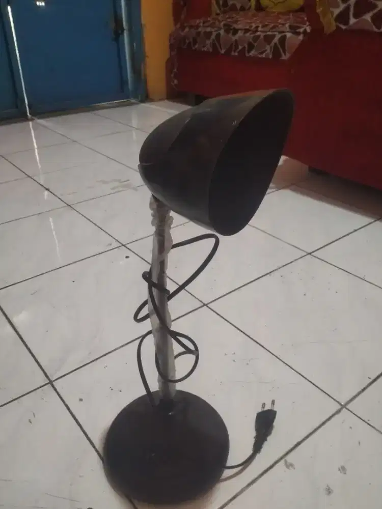 Meja belajar kyowa