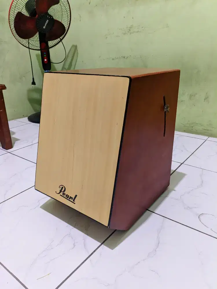 Cajon Jarang di pake