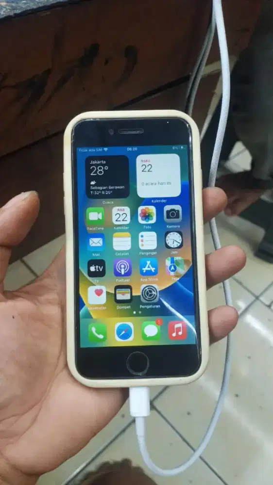 IPhone 8 64gb batangan siap pakai
