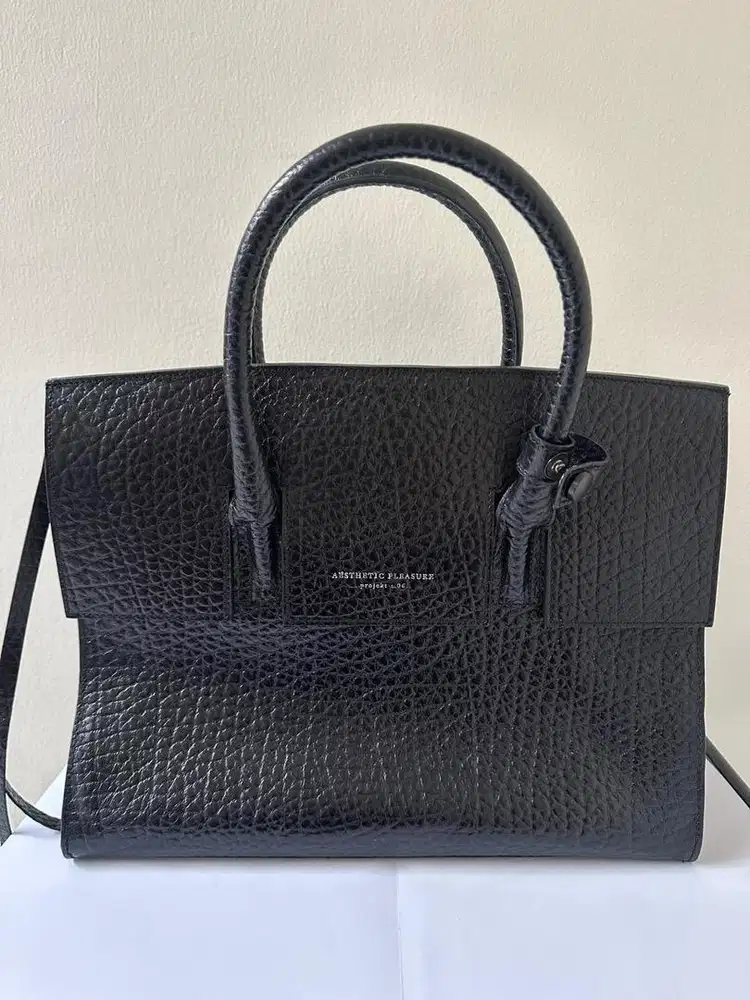 Aesthetic Pleasure Isolation Bag Black