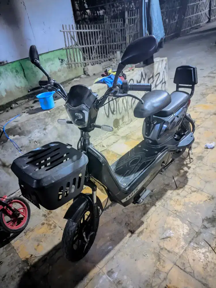 Sepedah listrik exotic