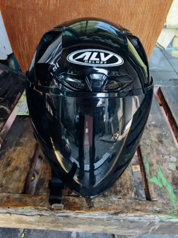 HELM ALV ULTRON V2