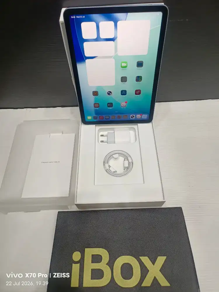 ipad Air 7 chip M3 128gb 11inch wifi only ex garansi resmi iBox