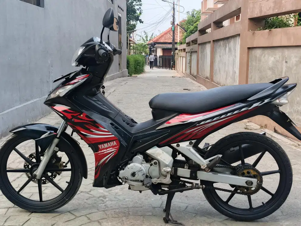 Yamaha Jupiter MX 2010 stater tokcer halus mulus terawat