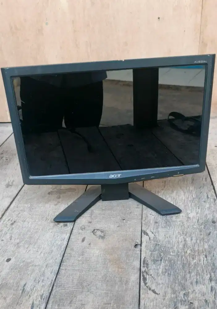 Monitor + Psu Cibitung
