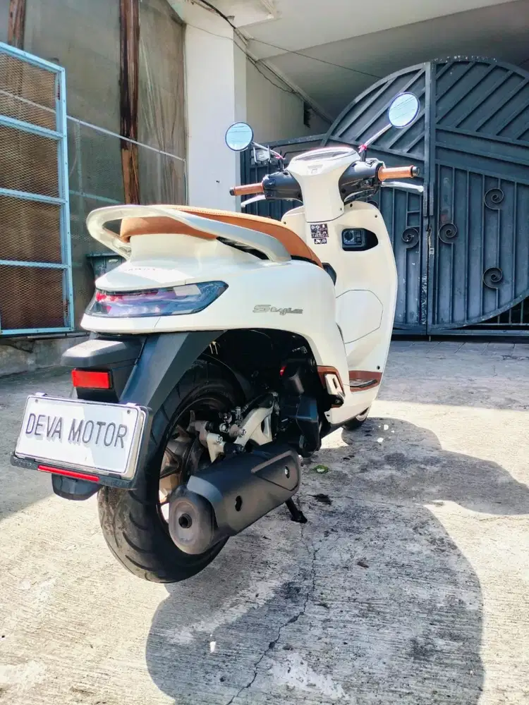 Di jual Stylo ABS putih Deva motor