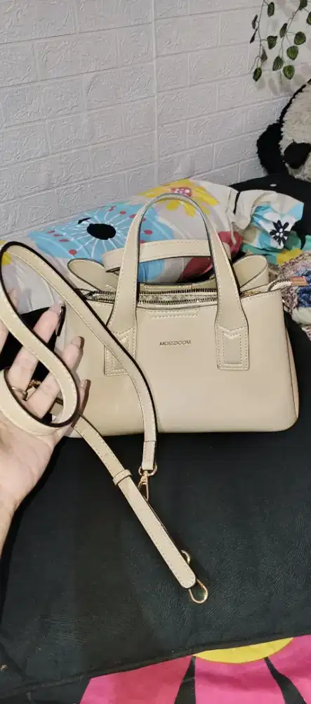 TAS MERK MOSSDOOM ASLI