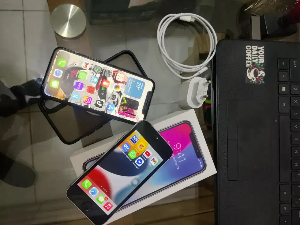 Iphone X 256 dan SE 2016