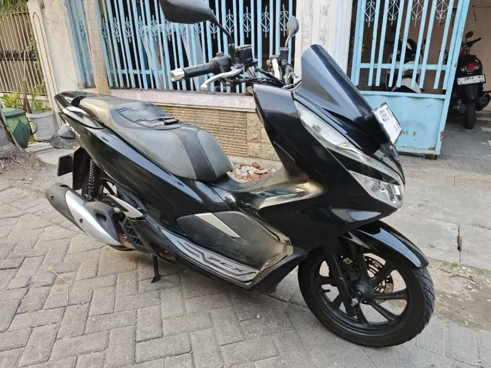 Pcx jual cpt 2019 km 45 kondisi sgt bagus samsat kdg cowek