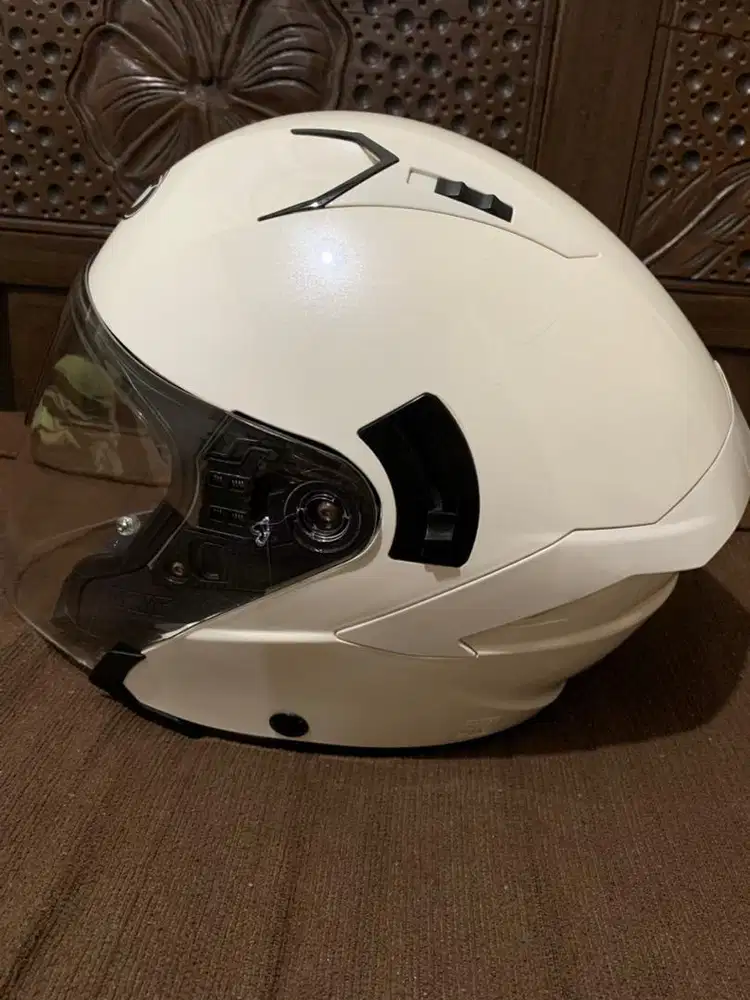 Di jual helm kyt nfj size L putih