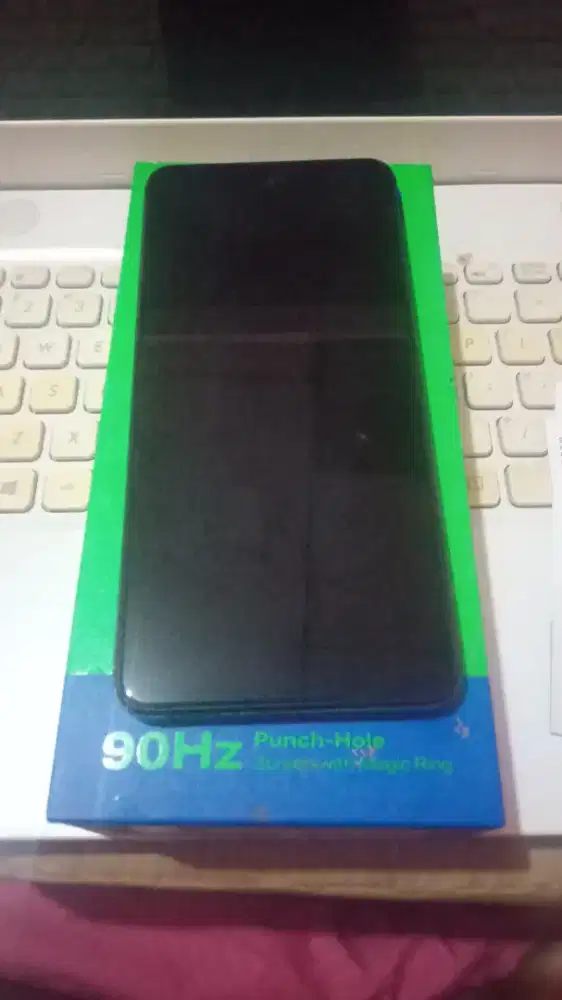 Infinix smart 8 4+4/128GB