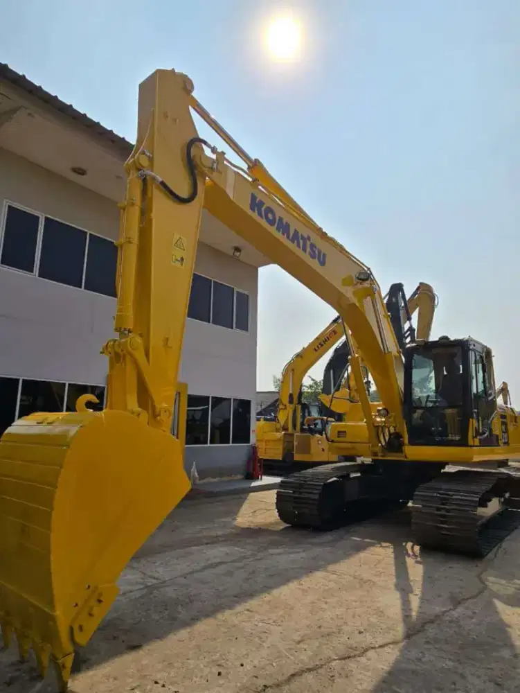 Komatsu PC210-10MO Tahun 2022