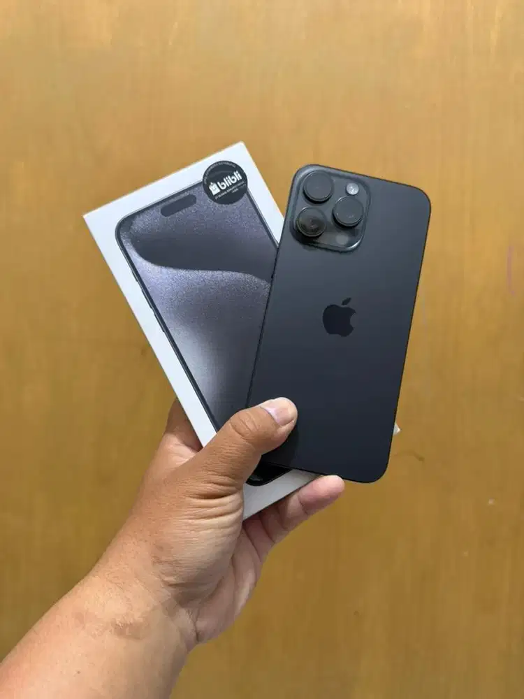 Iphone 15 pro max 512gb ibox bh 87% seperti baru fullset