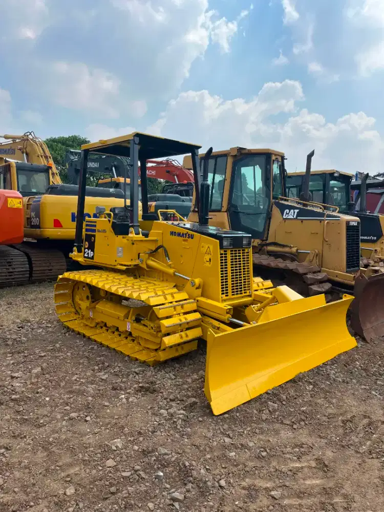 Komatsu D21P-8 Tahun 2026