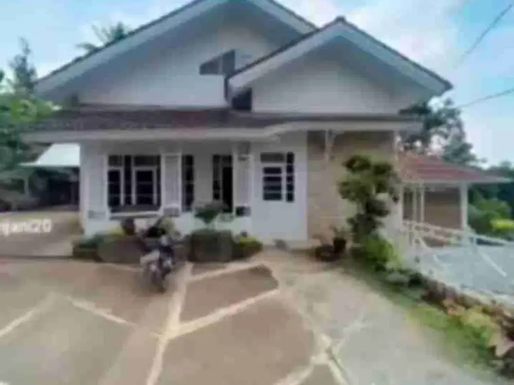 Di jual 1 unit villa full furniture siap huni.sangat cocok untuk villa keluarga dan komersial .