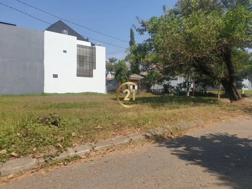 TANAH SIAP BANGUN DI TANJUNG BUNGA MAKASSAR DEKAT KE JALAN POROS