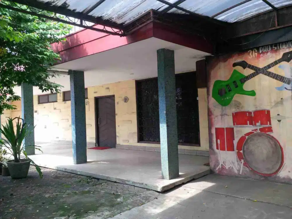 Rumah Strategis! Pusat Kota Jakarta di Jalan Proklamasi