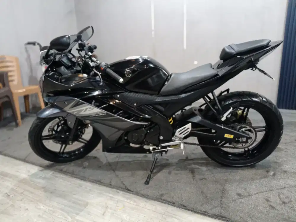 Yamaha R15 V2 2014