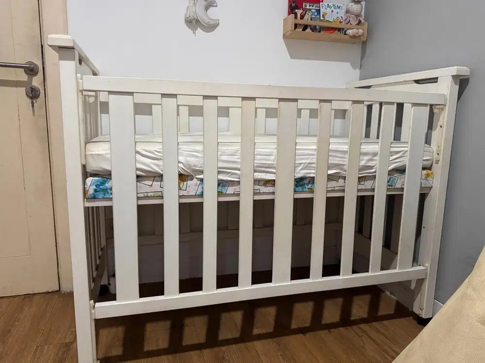 Box bayi kayu Hakari + Kasur bayi IKEA