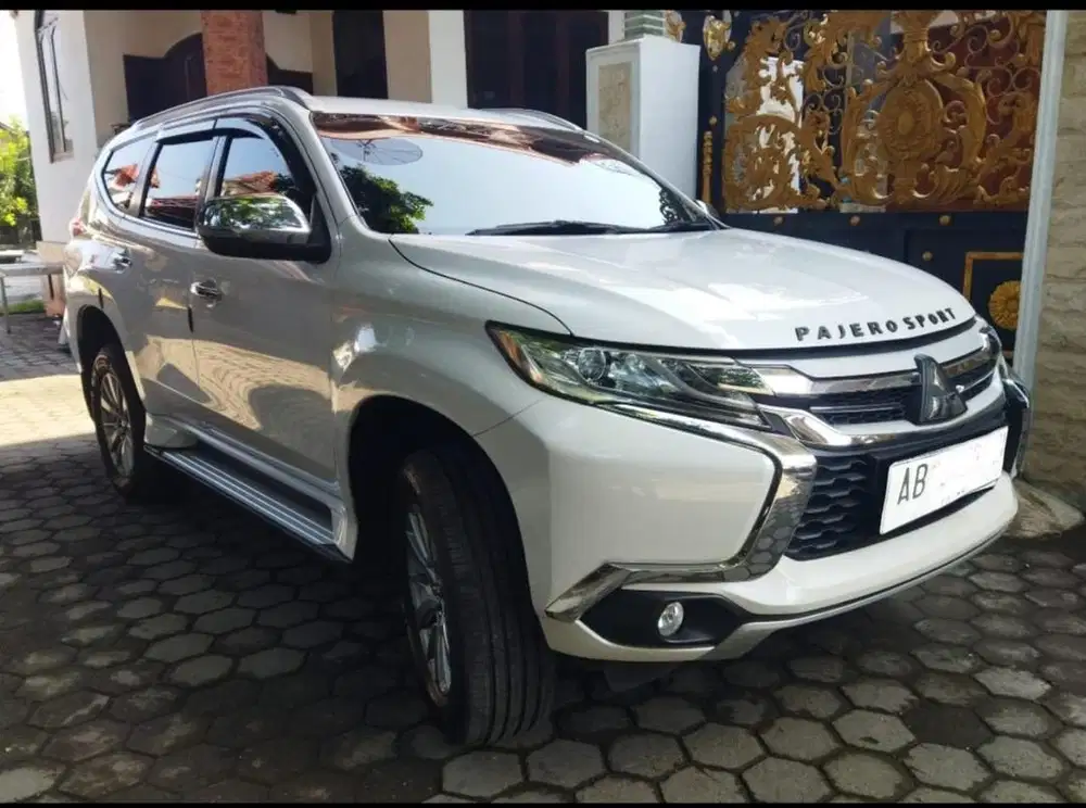 Mitsubishi Pajero Sport AT  2018
