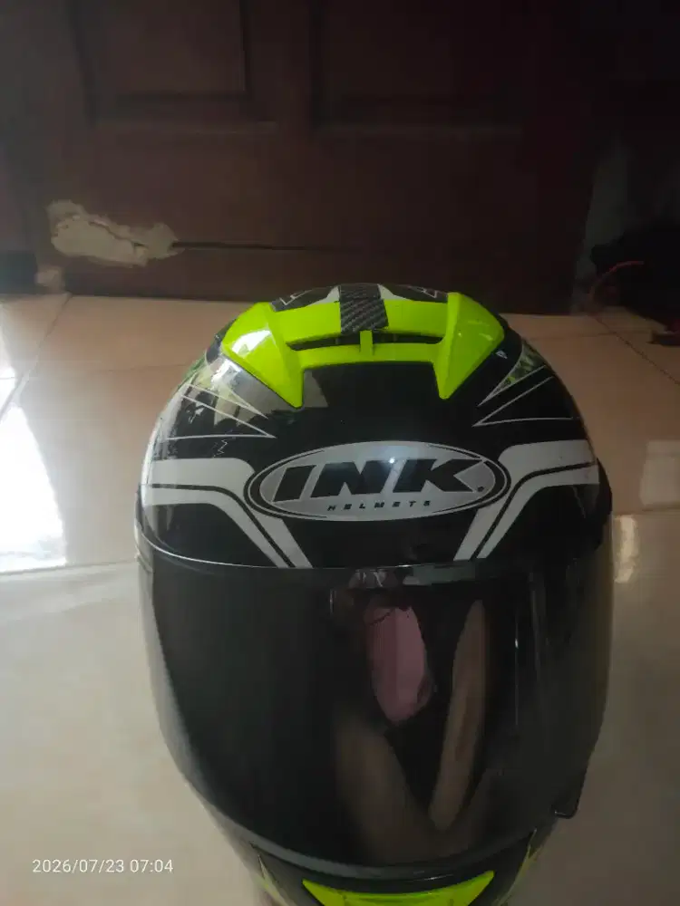 karna sudah jarak di pake mau di nual aja helm msh layak pakai