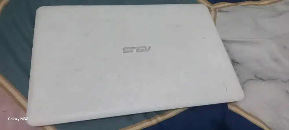Asus e202s 500 gb