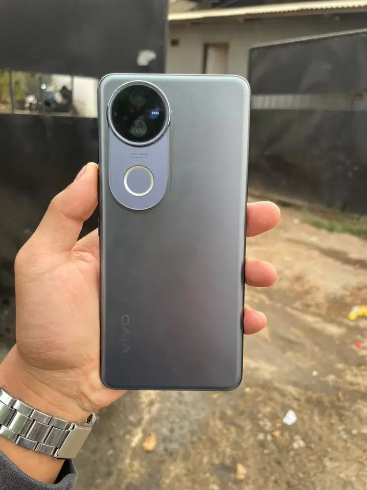 VIVO V50 12+12/256