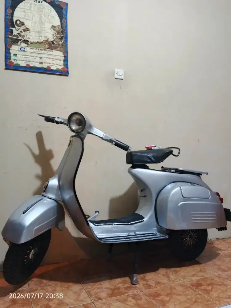Vespa super 73 pajak hidup
