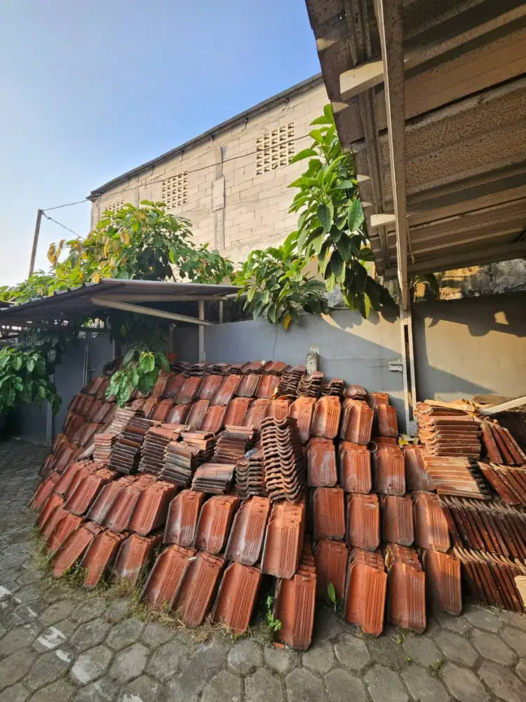 Jual Borongan Genteng Tanah Liat Bekas AGUS JAYA SUPER KUAT ±2.800 pcs