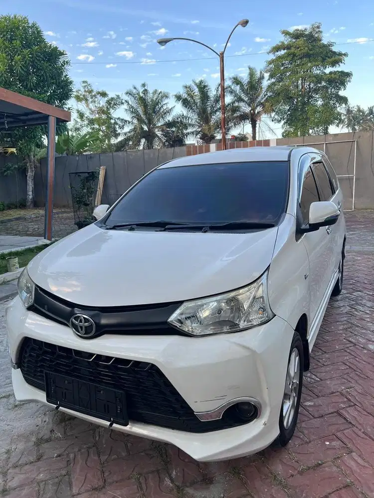 Toyota Avanza Veloz 1.3 M/T Putih Plat AB Bantul Tangan Pertama