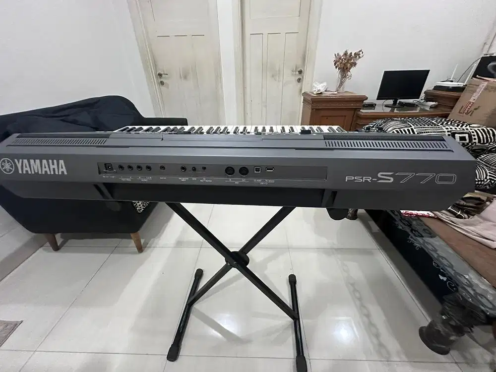 Dijual keyboard Yamaha PSR S770