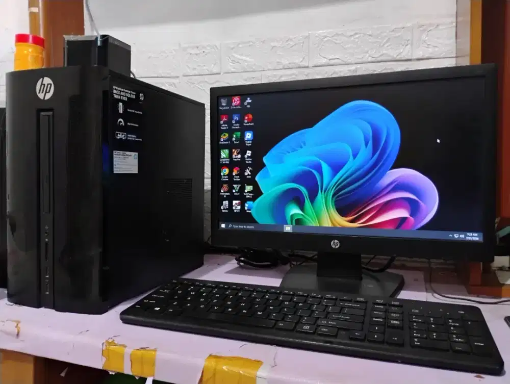 Pc gaming roblox / intel i5 6500 gen6 + ram 8gb ddr4 + vga amd R5