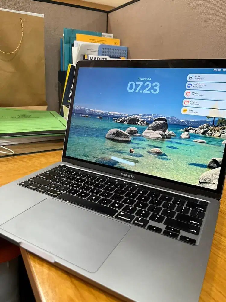 Macbook Pro 13 2020 M1 Chip - 8GB/256GB - Space Grey - Touchbar ok