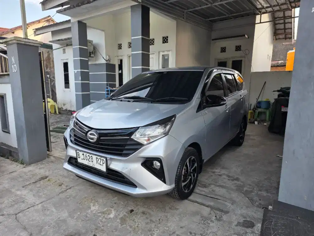 Daihatsu Sigra R / AT 2024