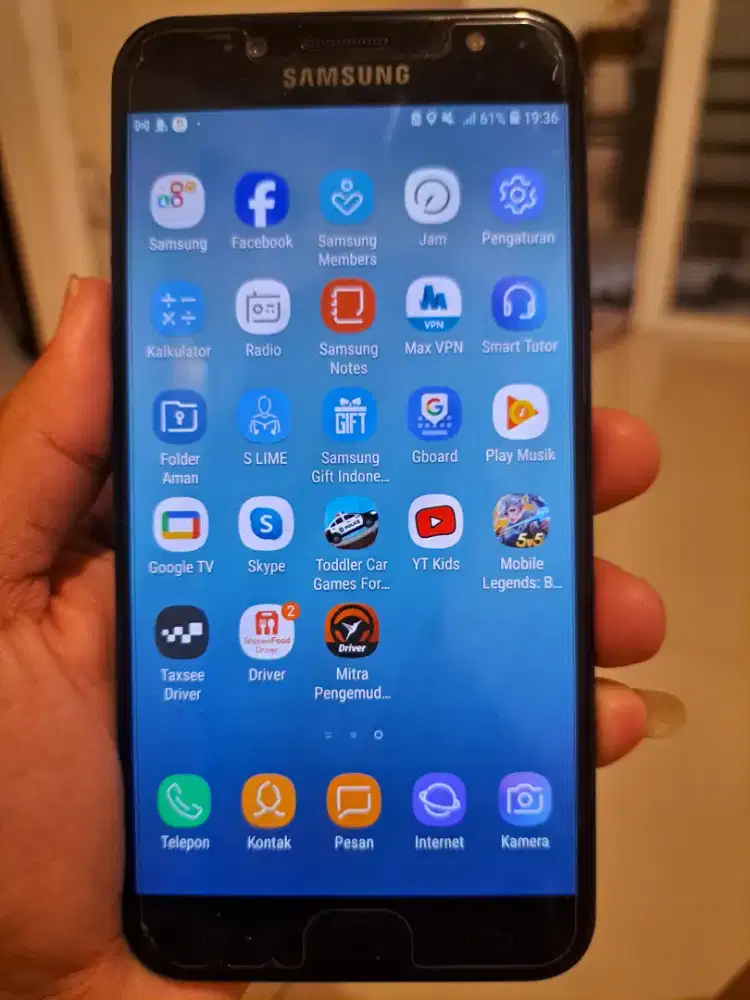 Samsung J7 plus ram 4/32