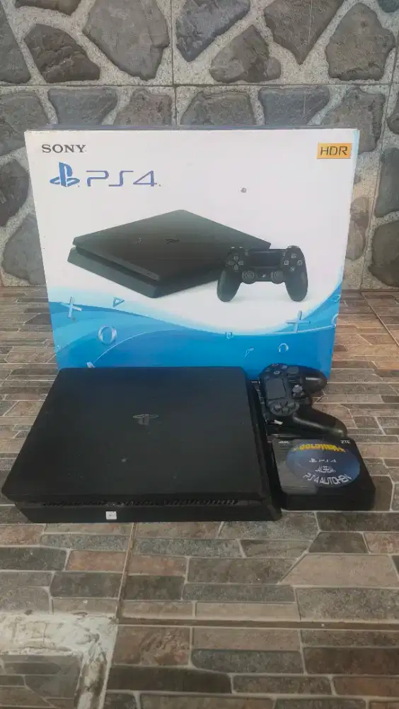 Jual ps4 slim second