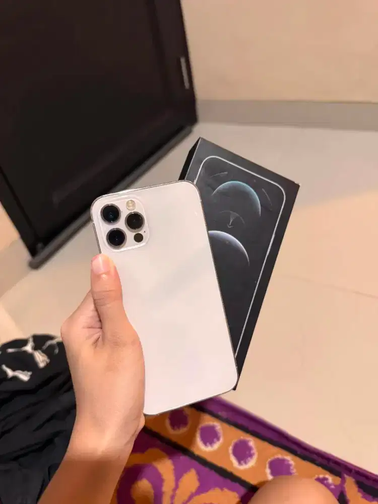 iPhone 12 pro inter ram 128