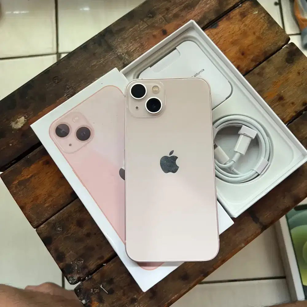 iPhone 13 Basic pink