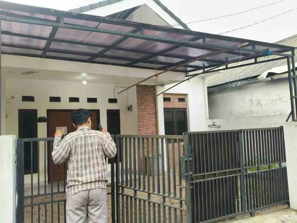 DISEWAKAN RUMAH SIAP HUNI DI DAERAH PONDOK LABU JAKARTA SELATAN