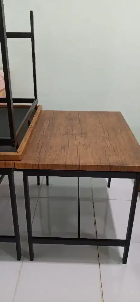 JUAL MEJA BEKAS CAFE ADA 4 MEJA