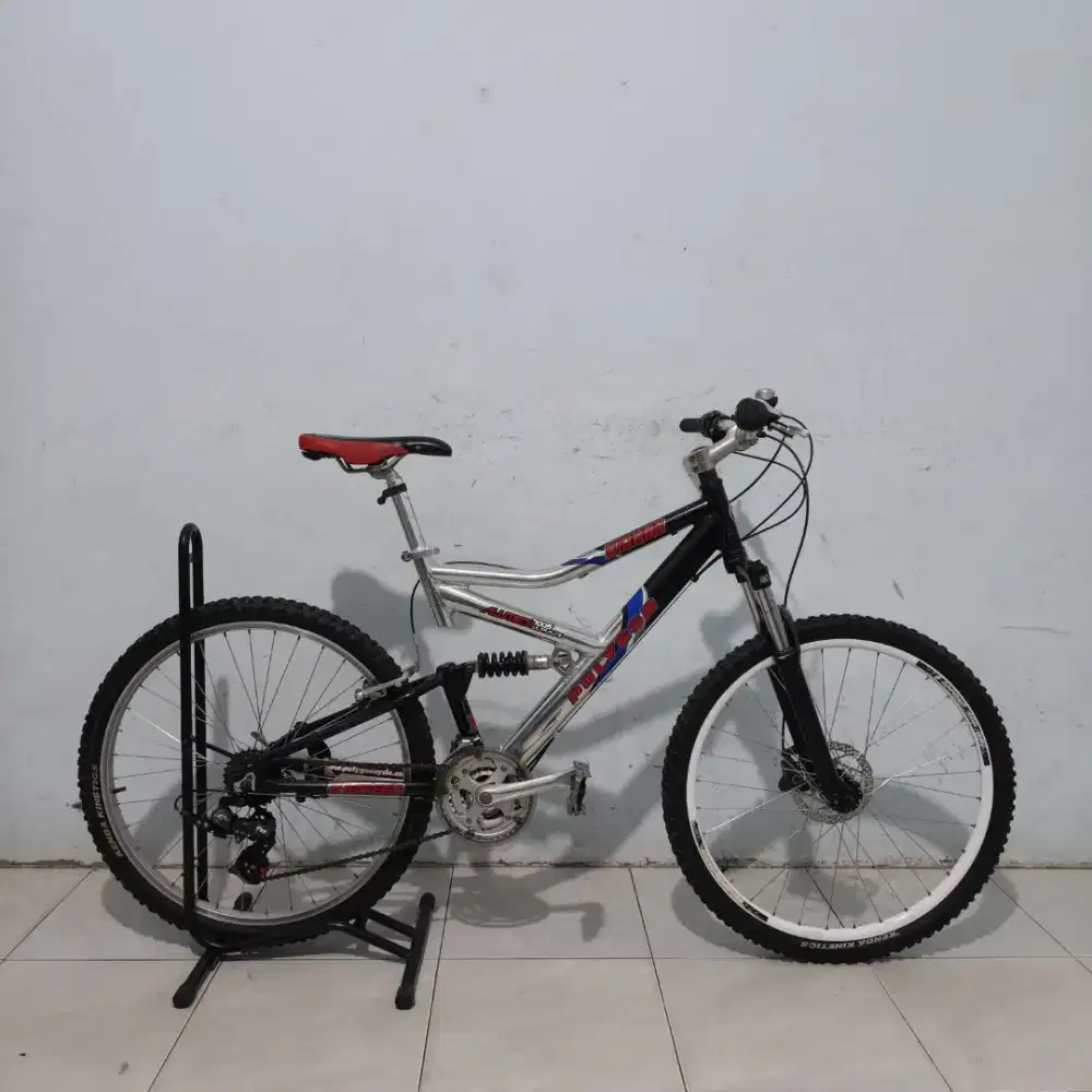 Sepeda Polygon full suspensi upgrade