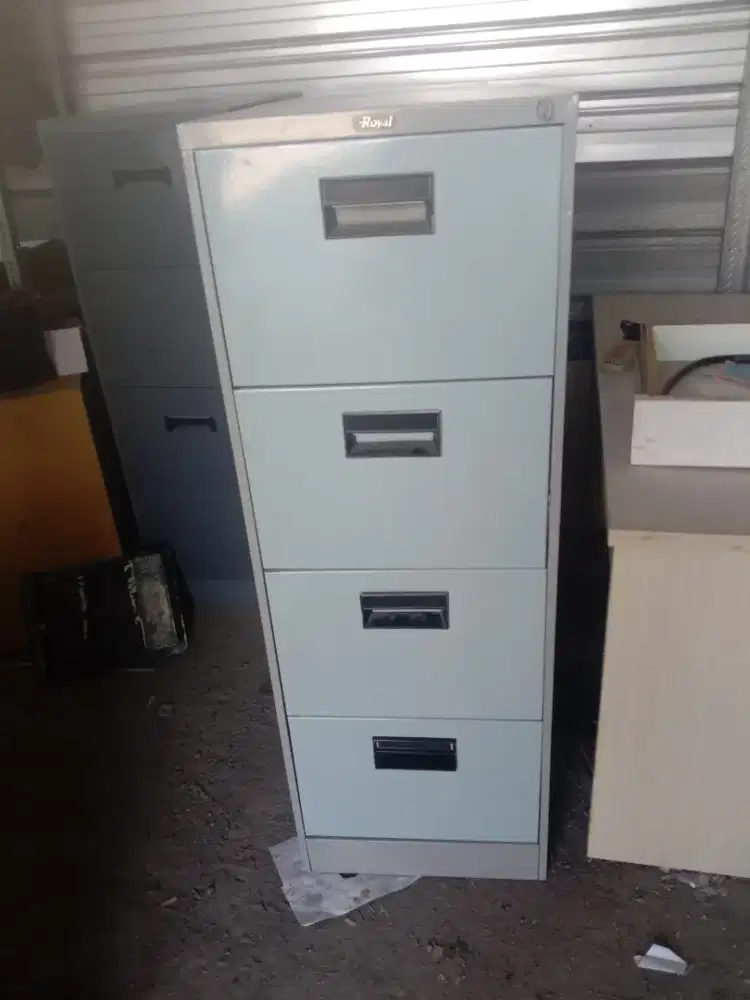 Filling cabinet