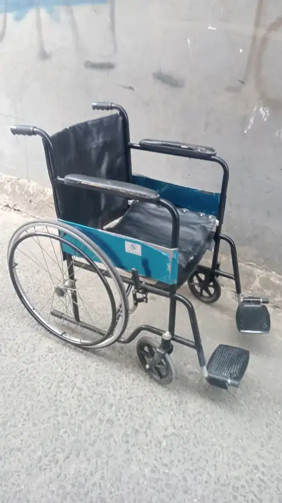 Kursi roda kursi roda